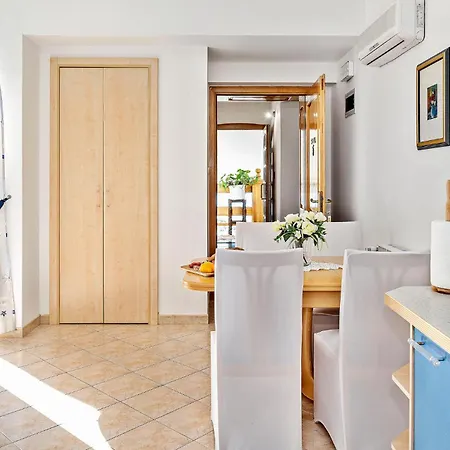 Apartamento Lovely In With Wifi *