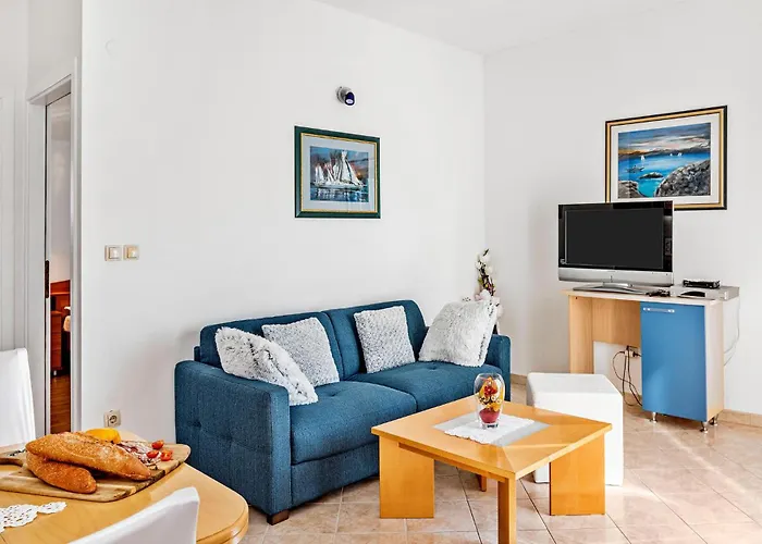 Lovely In With Sauna 希贝尼克