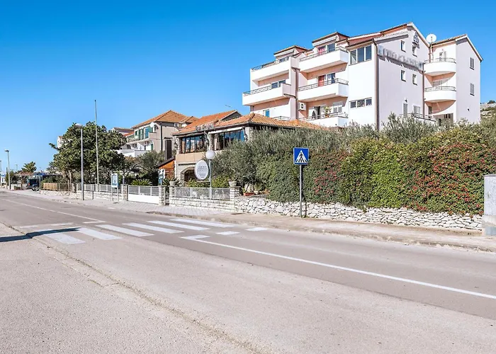 Lovely In With Sauna 希贝尼克